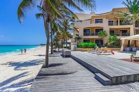 Oceanfront Condo A Block Off 5Th In Heart Of Playa Playa del Carmen Mexico